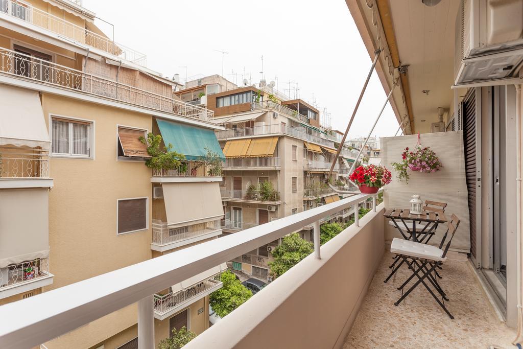 Tranquil Central Apt, Behind Athens Caravel Area Экстерьер фото