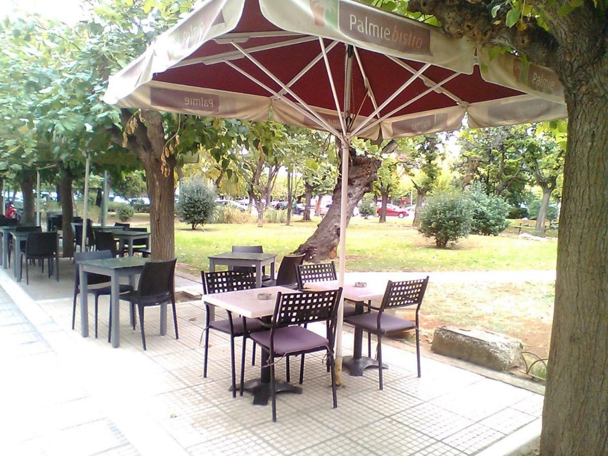 Tranquil Central Apt, Behind Athens Caravel Area Экстерьер фото